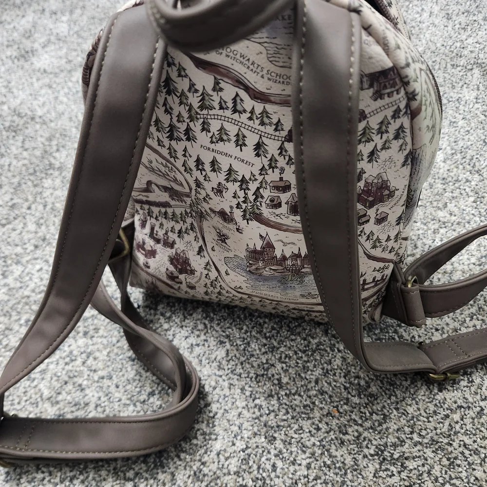 Harry Potter Loungefly Map Mini Backpack - Picture 3 of 5